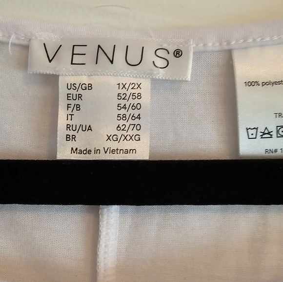 VENUS White Fringe Beach Coverup 1X-2X - Picture 2 of 3